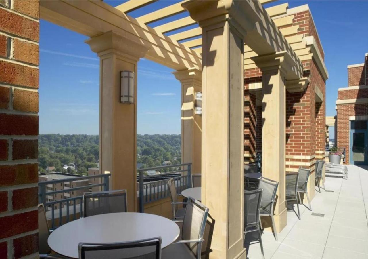 Splendid 2 Bedroom Condo At Pentagon City 阿林顿 外观 照片