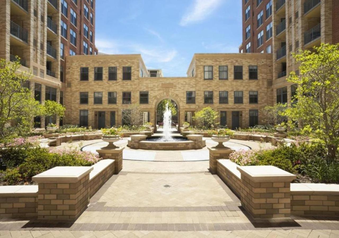 Splendid 2 Bedroom Condo At Pentagon City 阿林顿 外观 照片