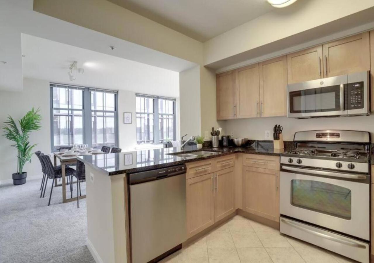 Splendid 2 Bedroom Condo At Pentagon City 阿林顿 外观 照片