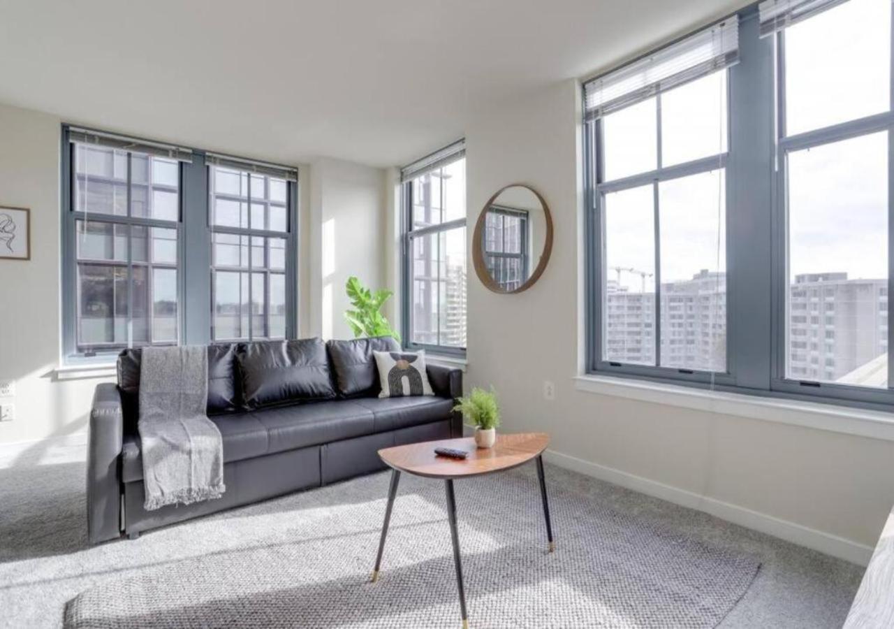 Splendid 2 Bedroom Condo At Pentagon City 阿林顿 外观 照片