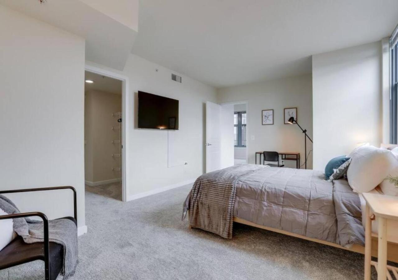Splendid 2 Bedroom Condo At Pentagon City 阿林顿 外观 照片