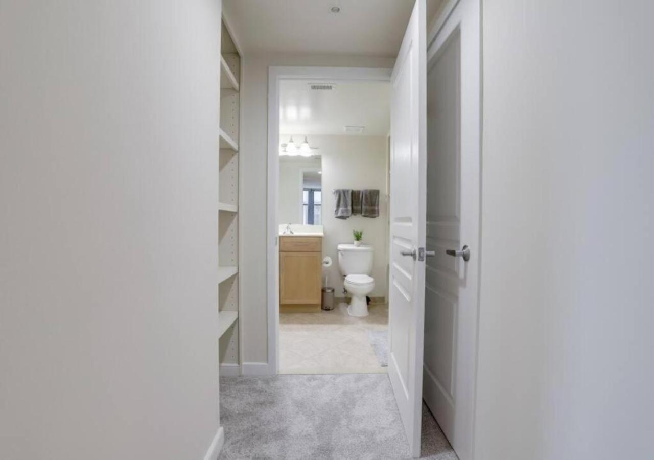 Splendid 2 Bedroom Condo At Pentagon City 阿林顿 外观 照片