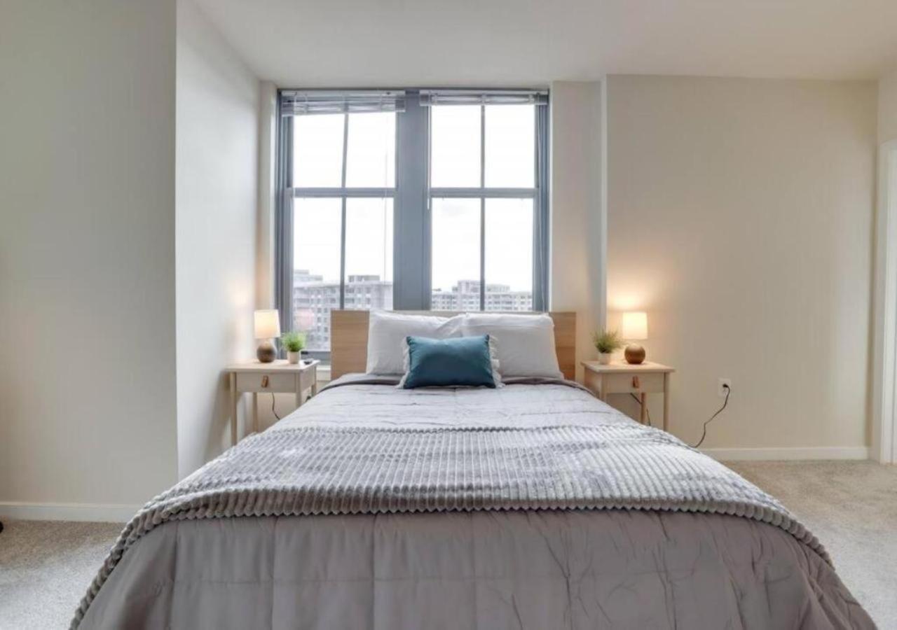 Splendid 2 Bedroom Condo At Pentagon City 阿林顿 外观 照片
