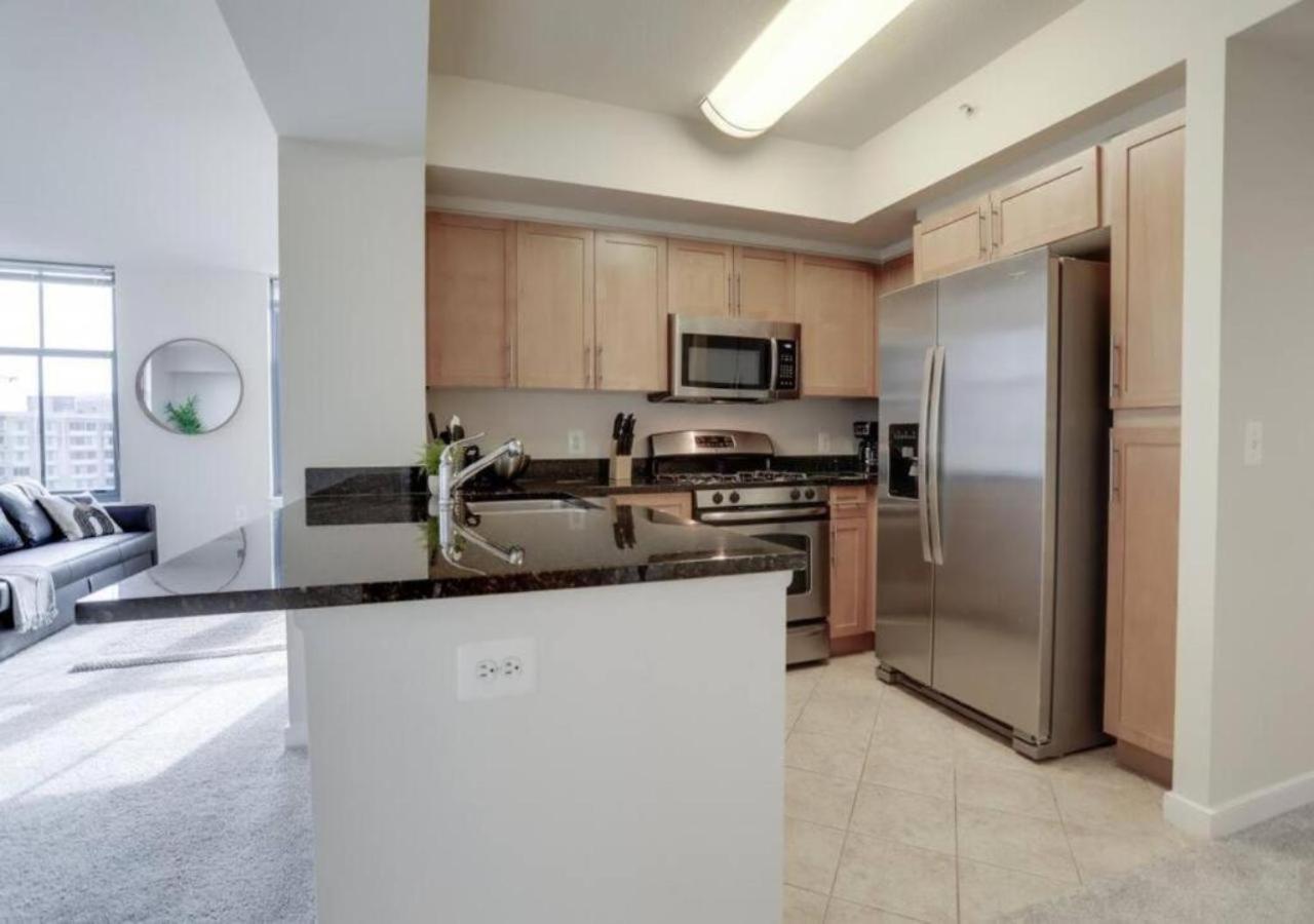 Splendid 2 Bedroom Condo At Pentagon City 阿林顿 外观 照片