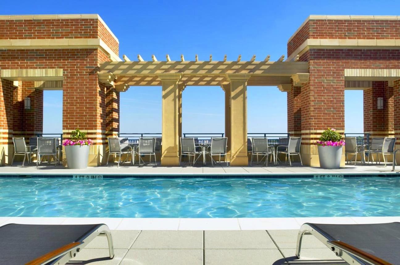 Splendid 2 Bedroom Condo At Pentagon City 阿林顿 外观 照片